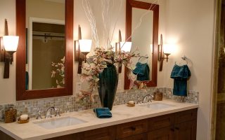Idées de salle de bain blanc et bois pour harmoniser nature et modernité