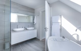 astuces et idées pour optimiser 2 m² pour l'Aménagement d'une petite salle de bain