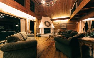 avantages et conseils d'installation pour le Revêtement en bois pour mur