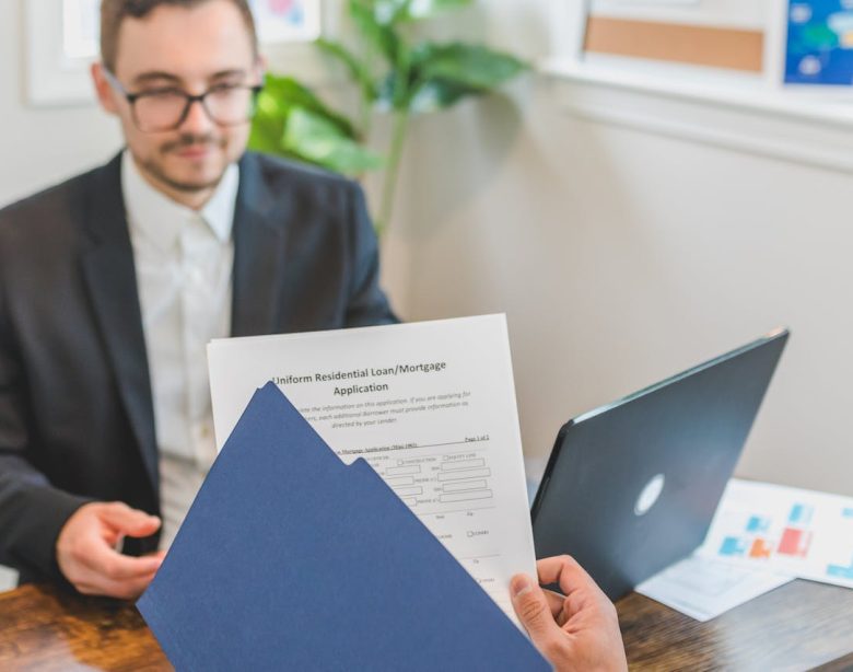 avis et conseils pour bien choisir le Courtier en travaux