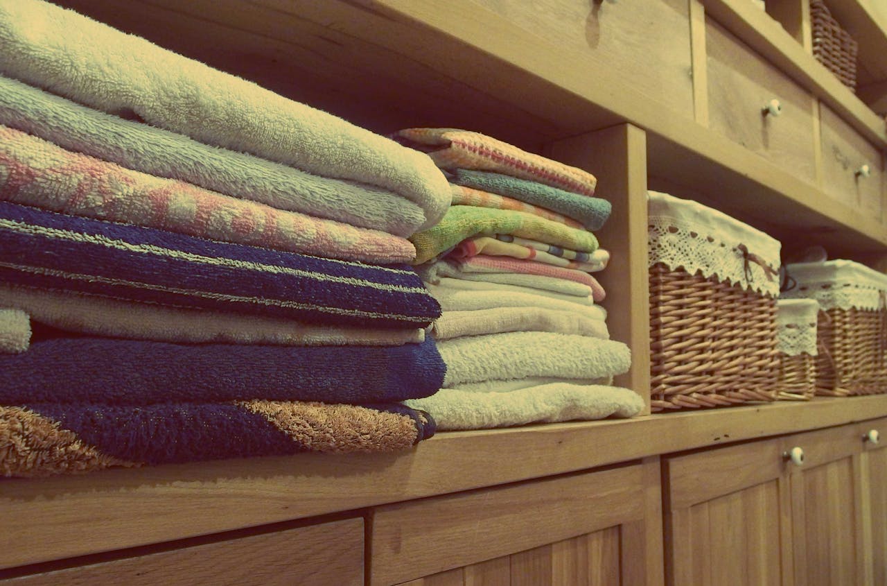 le largeur idéale pour un couloir de dressing