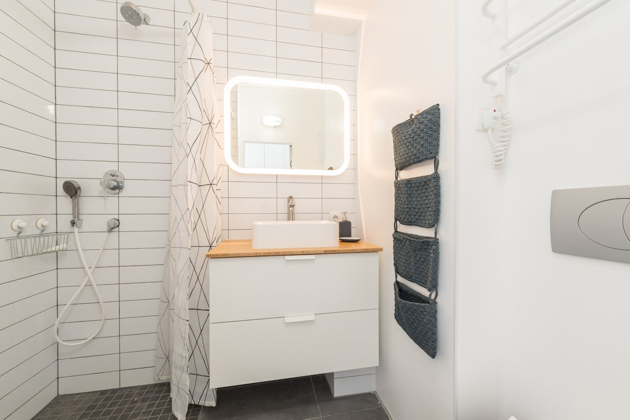 astuces pour Aménager une petite salle de bain 