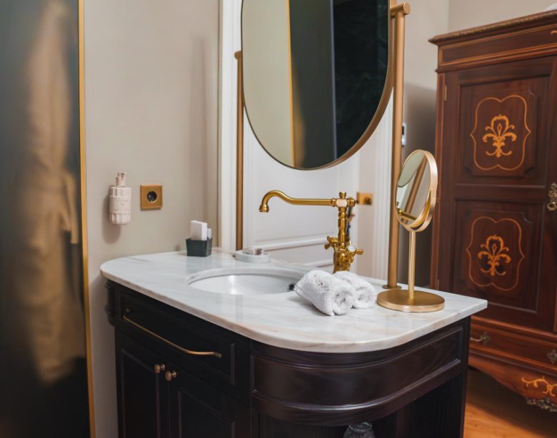 Meubles vintage pour une salle de bain au charme rétro