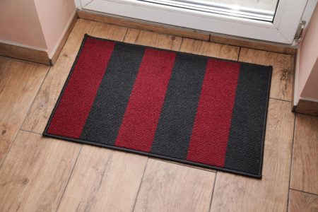 Choisir un tapis d'entrée sur mesure pour personnaliser votre intérieur
