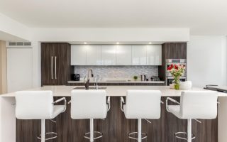 Cuisine avec bar est l’alliance parfaite entre convivialité et fonctionnalité