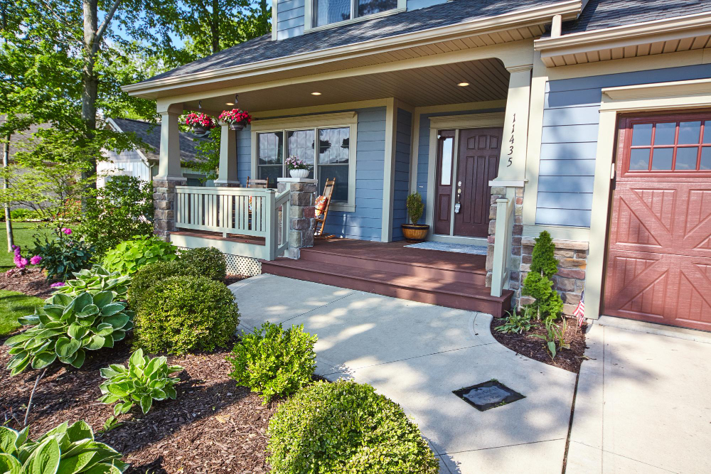 une coursive extérieure pour valoriser votre maison