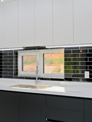 Astuces pour préserver l'éclat d'une cuisine noir mat sans traces