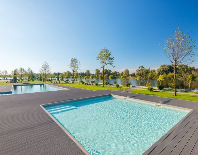 la piscine en composite hors sol pour un jardin réussi